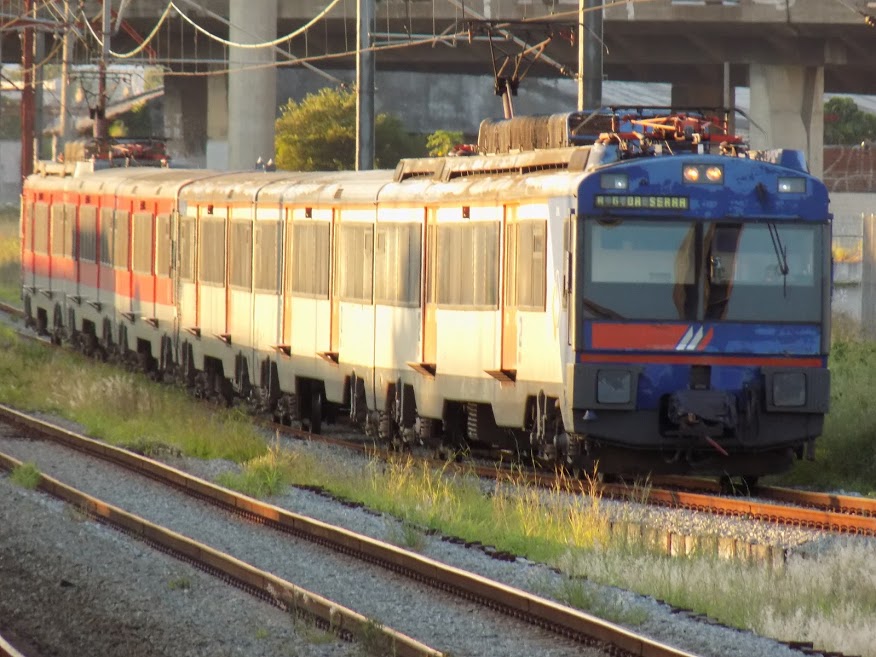 Serie 2100 circulando na Linha 10 da CPTM